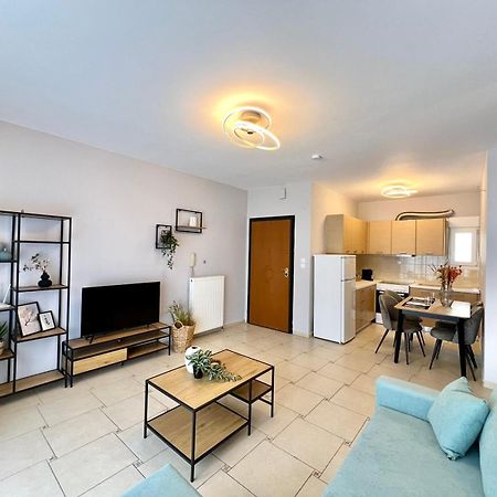 P Deluxe Suites Β4 Nea Michaniona Bagian luar foto