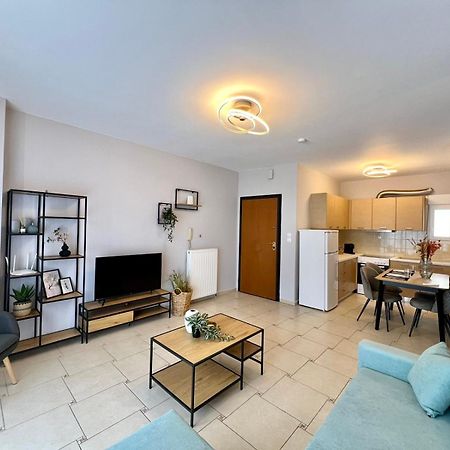 P Deluxe Suites Β4 Nea Michaniona Bagian luar foto